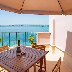  Apartment Maniace